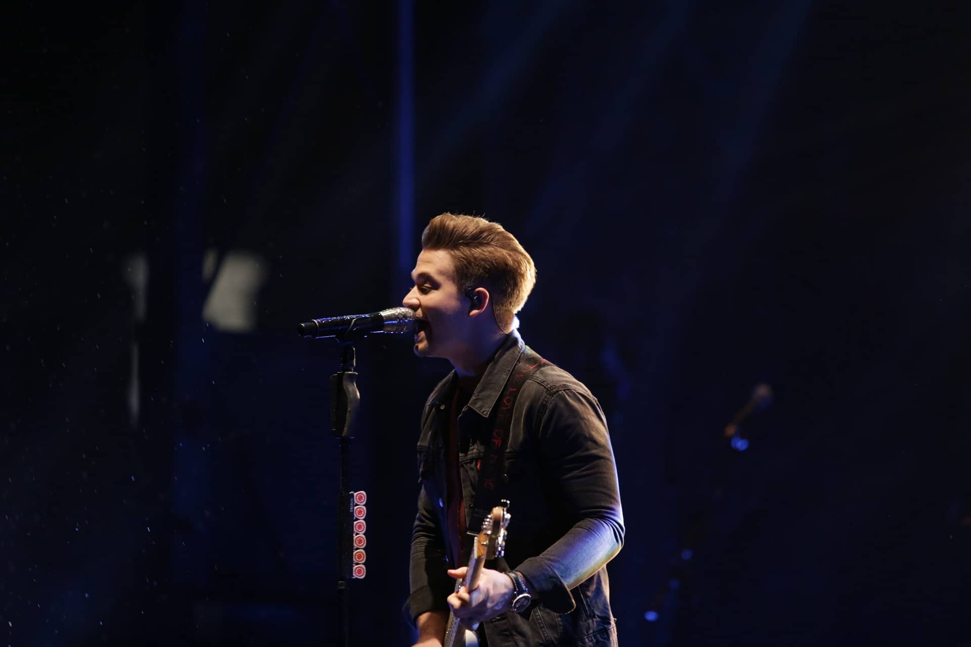 MJS Live Photographer Photographs Hunter Hayes at High Point University